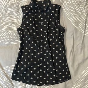 Fitted floral button up